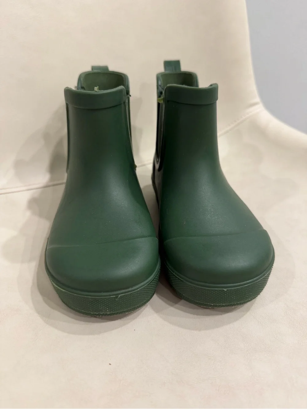 BearPaw Olive Green Kids Waterproof Chelsea Rain Boots Size 8